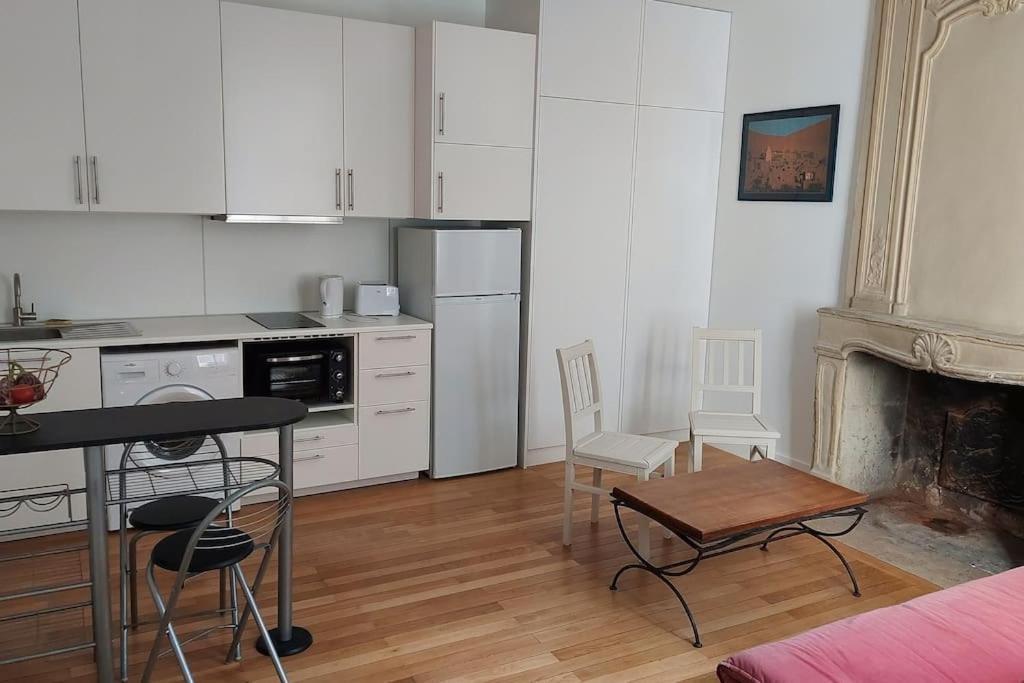 Appartement 2 Pieces Proche Cathedrale Нант Екстериор снимка